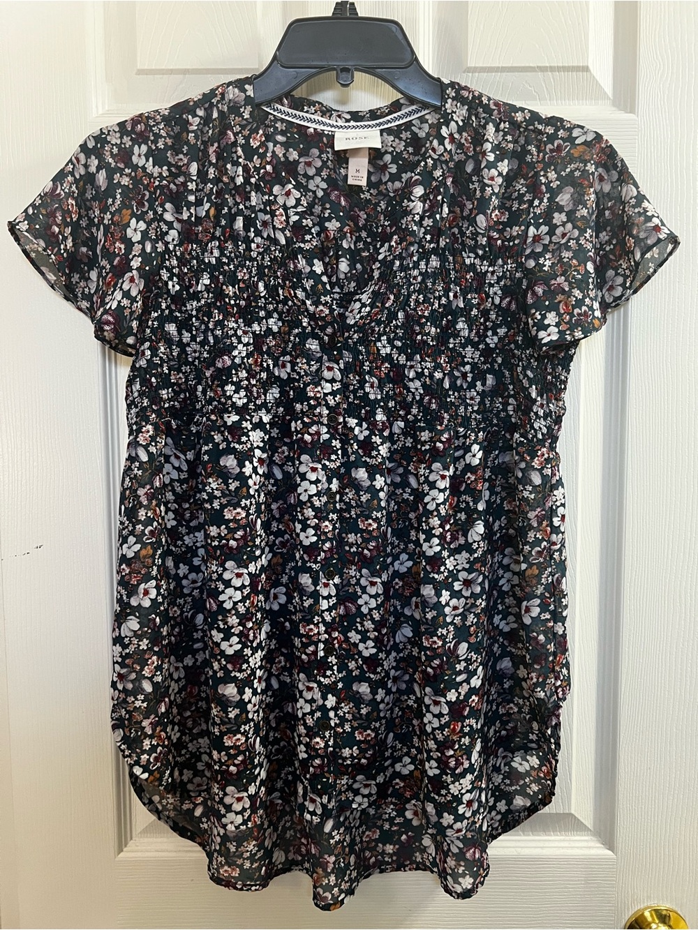 Knox Rose Black Floral Smocked Short-Sleeve Blouse